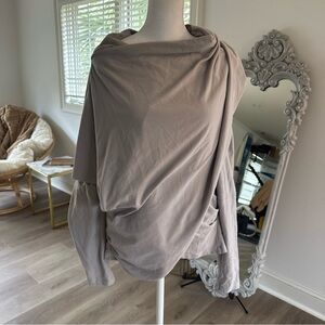 Exclusive Women’s Small Layered Cowl Neck Long Sleeve Gray Top